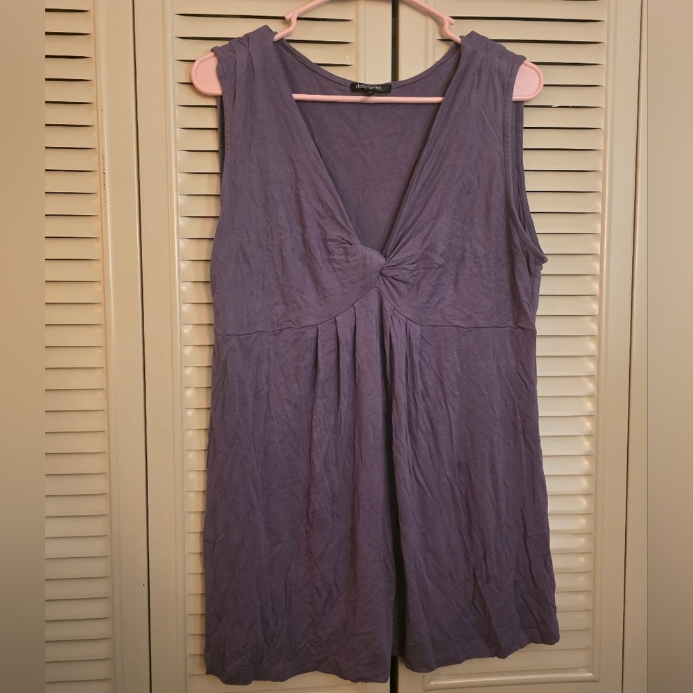Daisy Fuentes Lavender Top